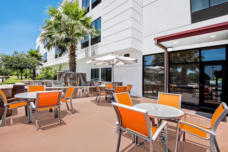 Food & Drinks 5, SpringHill Suites by Marriott San Antonio SeaWorld Lackland, Bexar