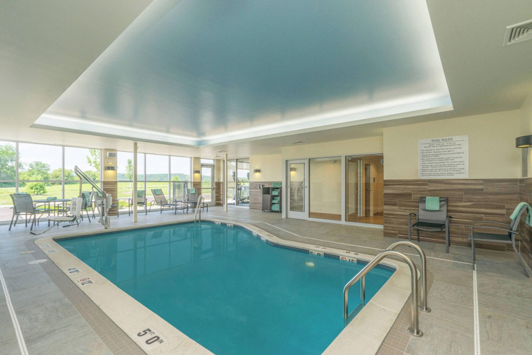 Sport & Beauty 5, Fairfield Inn Suites Bloomsburg, Columbia