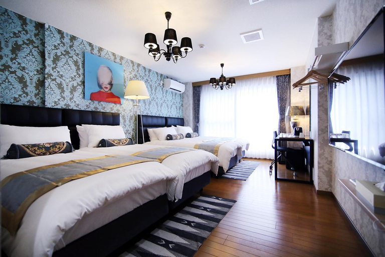 Bedroom 11