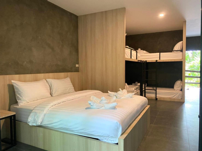 Bedroom 9