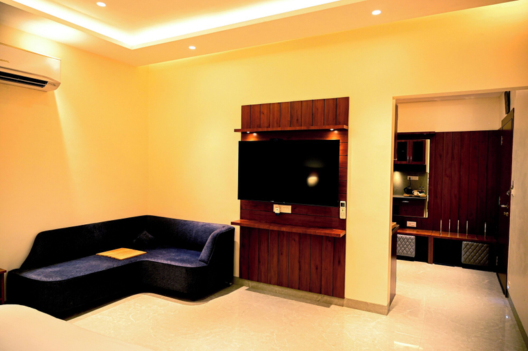 Others 5, Hotel Cresent Near Assi Ghat, Varanasi