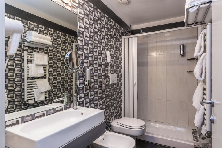 Bathroom 5, Noba Hotel e Residenze, Rome