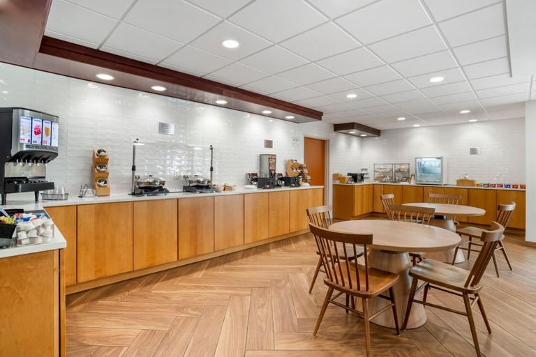 Food & Drinks 5, Fairfield Inn Suites Boone, Watauga