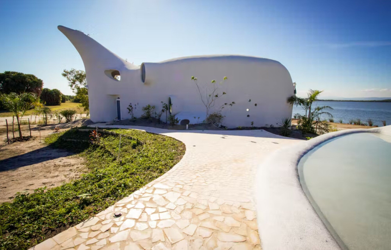 Exterior & Views 2, Lion Fish Retreat