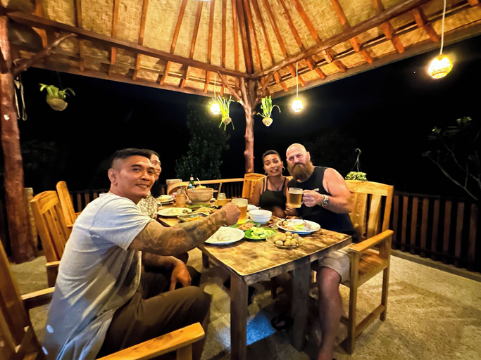 Food & Drinks 5, Artomoro Bali, Buleleng