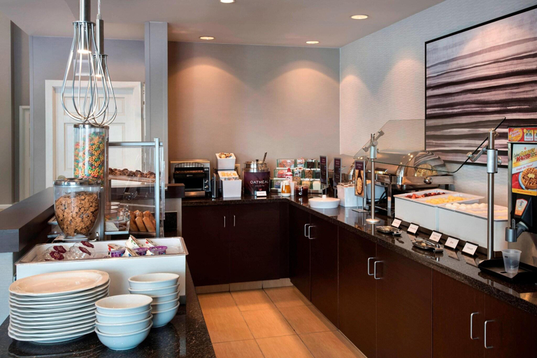 Food & Drinks 5, Residence Inn Syracuse Carrier Circle, Onondaga