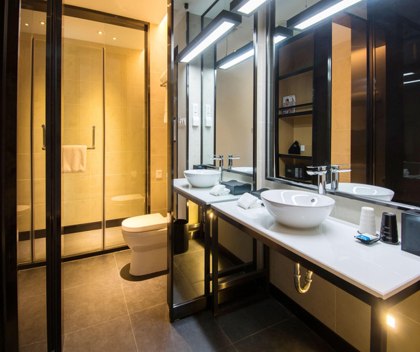 Bathroom 5, Aloft Guangzhou University Park, Guangzhou