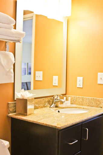 Bathroom 4, TownePlace Suites Tulsa Broken Arrow, Tulsa
