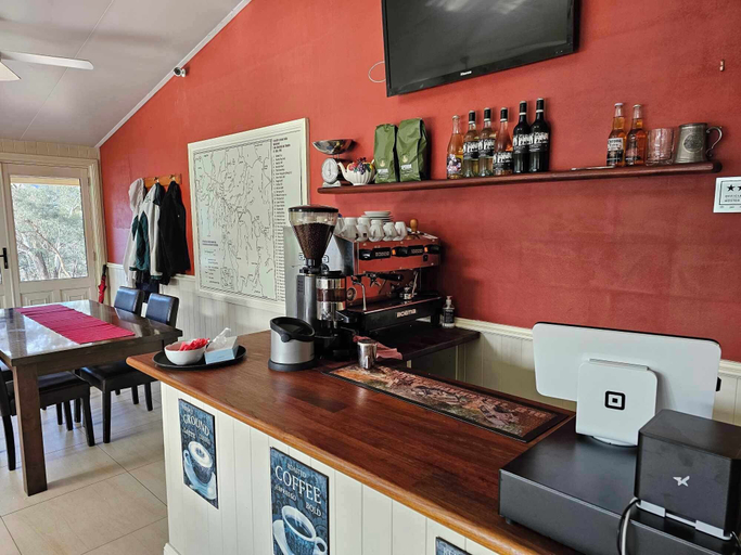Food & Drinks 4, Tanwarra Lodge, Bathurst Regional - Pt B