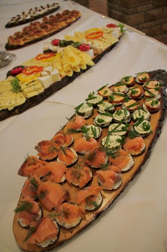 Food & Drinks