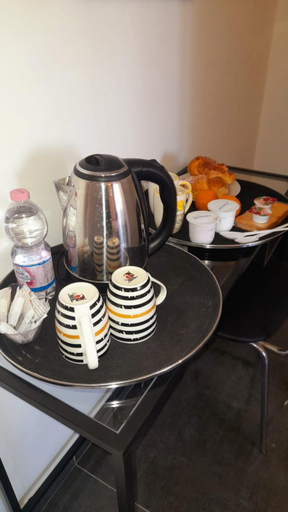 Food & Drinks 5, B&B La Fenice, Napoli