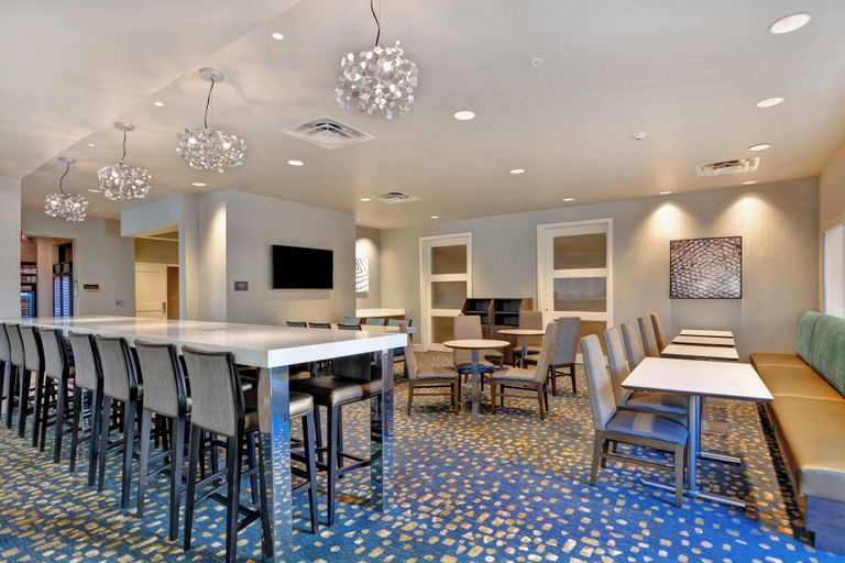 Food & Drinks 5, Residence Inn Jackson The District at Eastover, Hinds