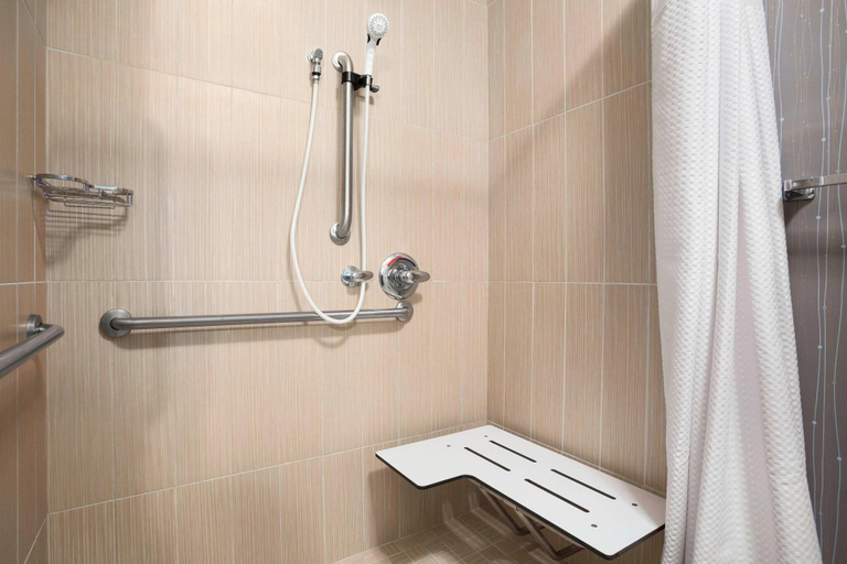 Bathroom 4, Courtyard by Marriott Springfield, Sangamon