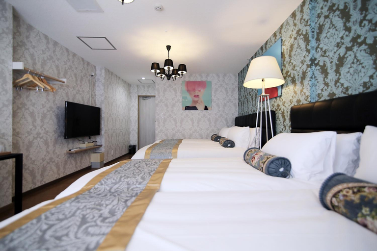 Bedroom 6