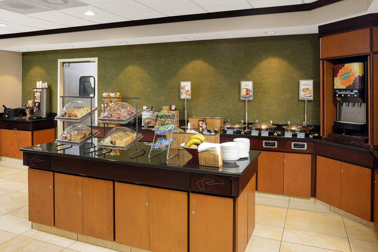 Food & Drinks 5, Fairfield Inn & Suites Paducah, McCracken