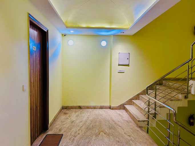 Public Area 2, Hotel Royal Paradise By Kdson, Delhi