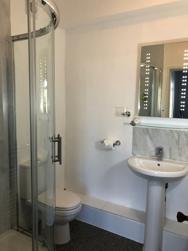 Bathroom 3, Pickmere Country House, Cheshire West and Chester