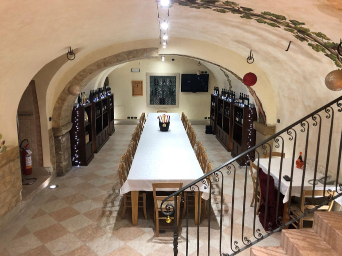 Others 5, Antico Albergo, Verona