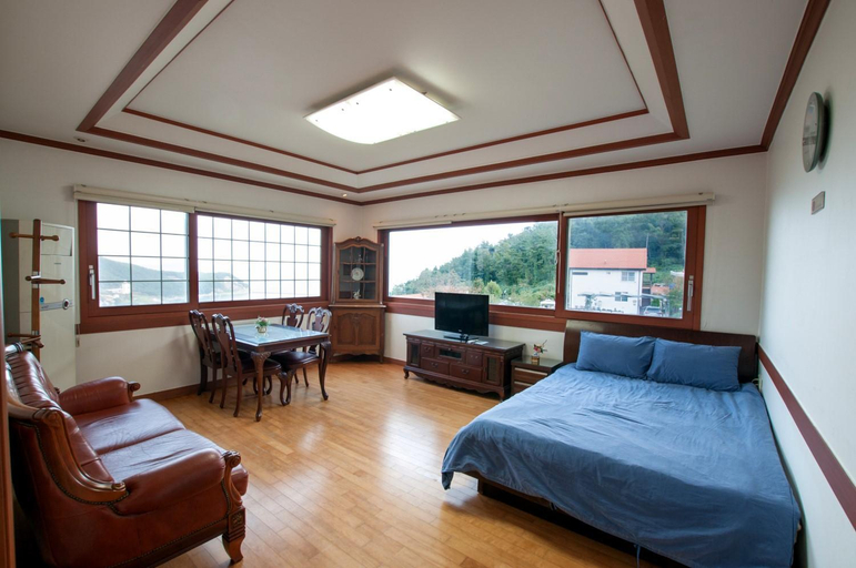 Bedroom 2, Namhea German Village Beethoven House, Namhae