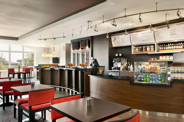 Food & Drinks 5, Courtyard Tysons Mclean, Fairfax