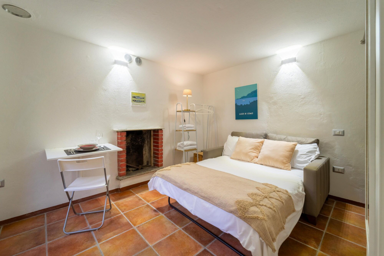 Room 3, Lilliput Apartment - P IVA, Como