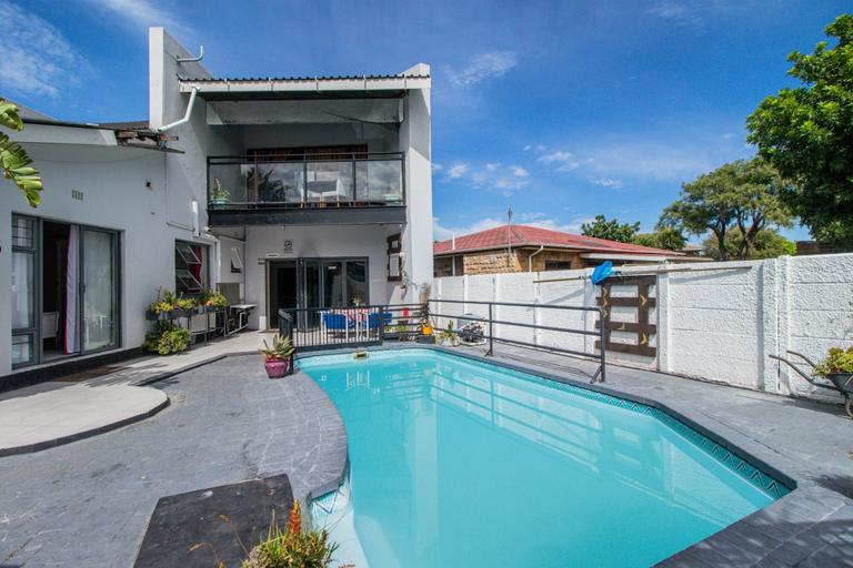 Sport & Beauty 5, Mauya Guesthouse, City of Cape Town