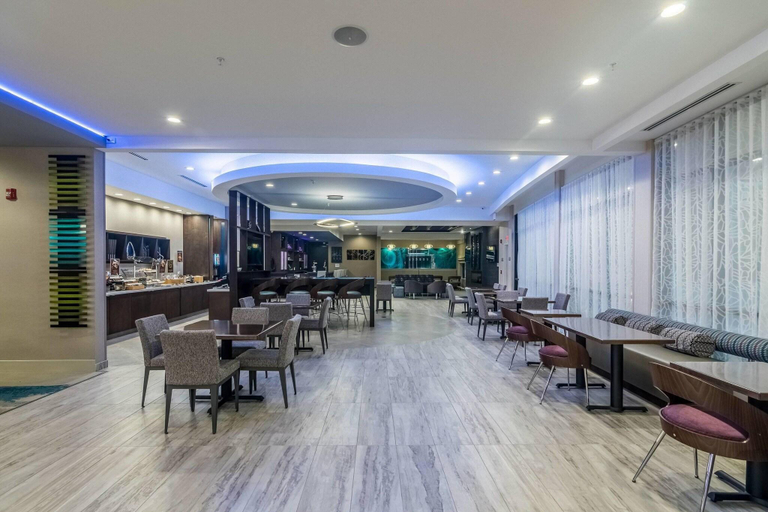 Food & Drinks 4, SpringHill Suites Oklahoma City Downtown/Bricktown, Oklahoma