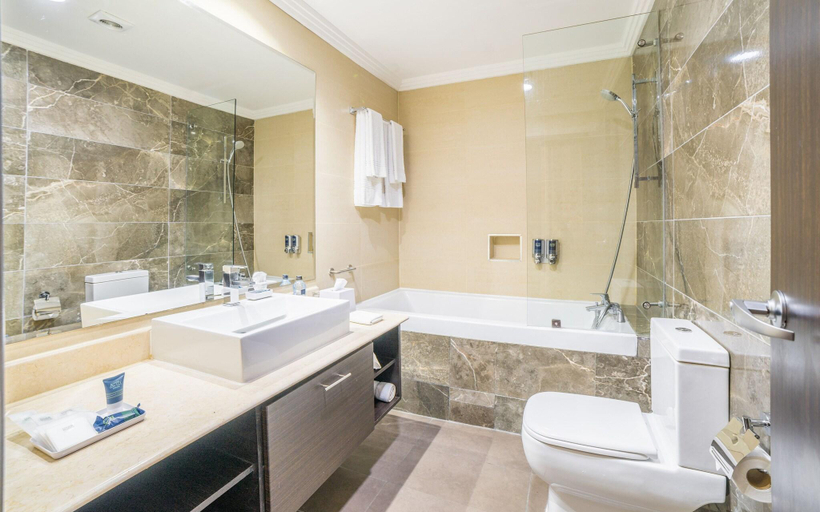 Bathroom 5, Four Points By Sheraton Nairobi Hurlingham, Dagoretti North