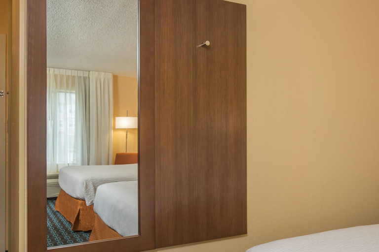 Bedroom 4, Fairfield Inn & Suites Frederick, Frederick
