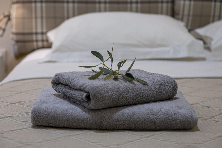 Bedroom 3, Comfort Stay Airport Boutique Hotel, Attica