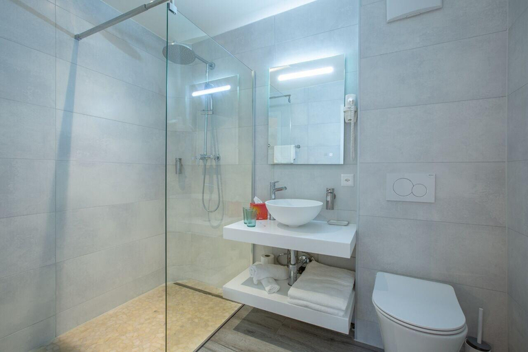Bathroom 4, Auberge des Grands Bois, Morges