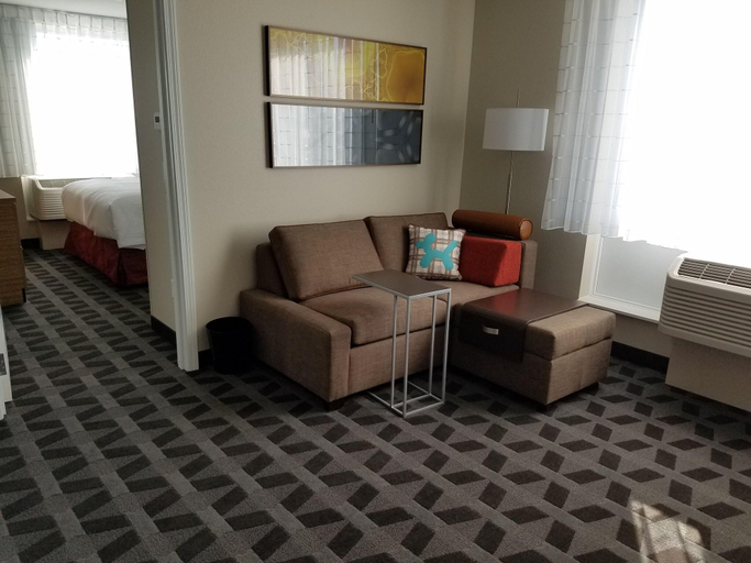 Bedroom 4, Towneplace Suites By Marriott Milwaukee Oak Creek, Milwaukee