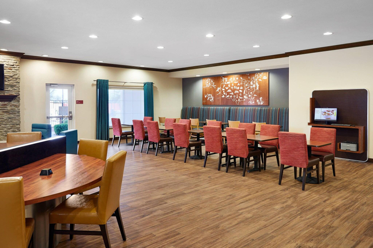 Food & Drinks 5, TownePlace Suites Midland, Midland
