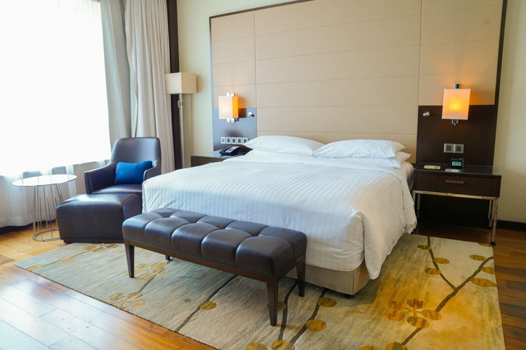 Bedroom 3, Kochi Marriott Hotel, Ernakulam