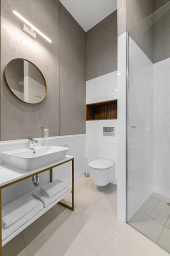 Bathroom 4, Krzywa Kamienica, Łódź