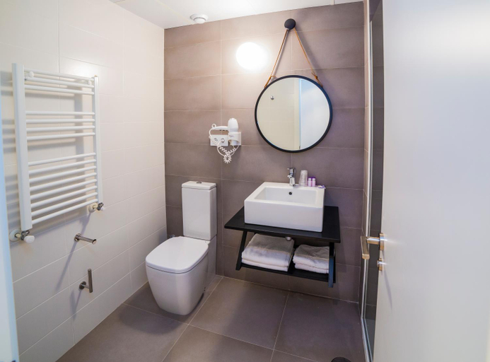 Bathroom 3, Hospedium Hotel Canitas Maite Gastronomico, Albacete