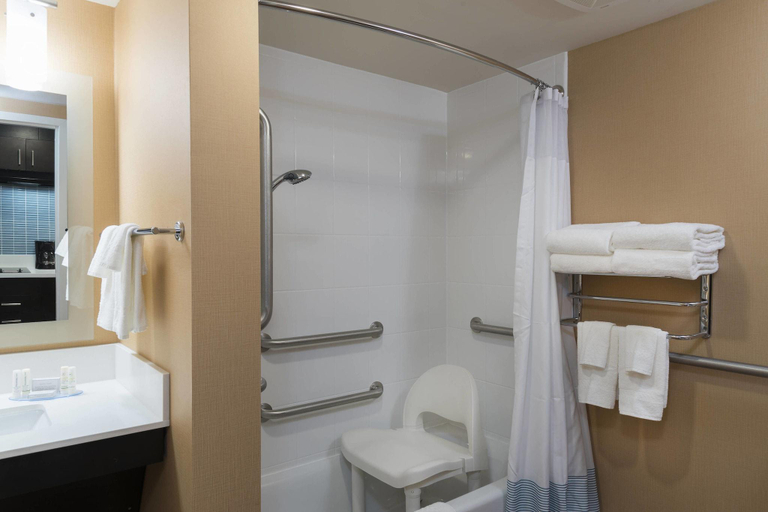 Bathroom 5, TownePlace Suites Mansfield Ontario, Richland