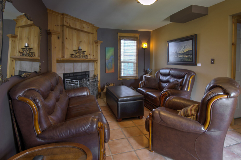 Others 5, Heartwood Inn, Division No. 5