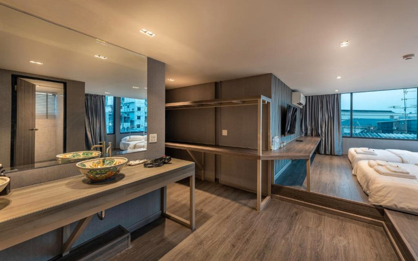 Bedroom 5
