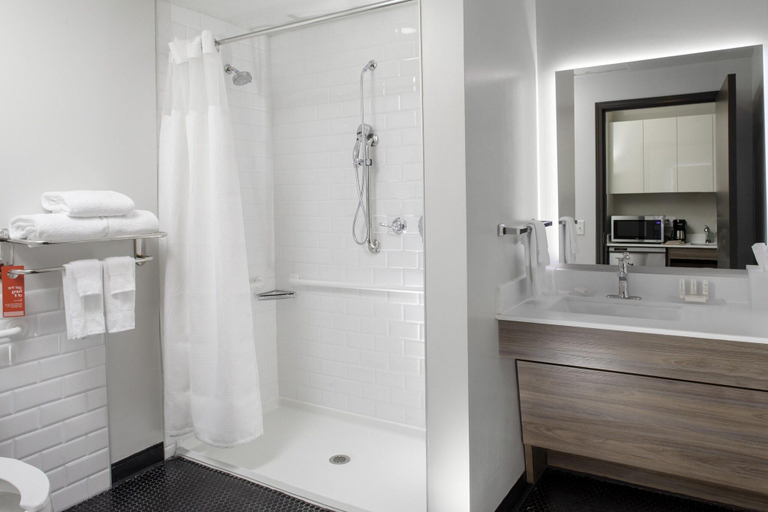 Bathroom 5, TownePlace Suites Dallas Downtown, Dallas