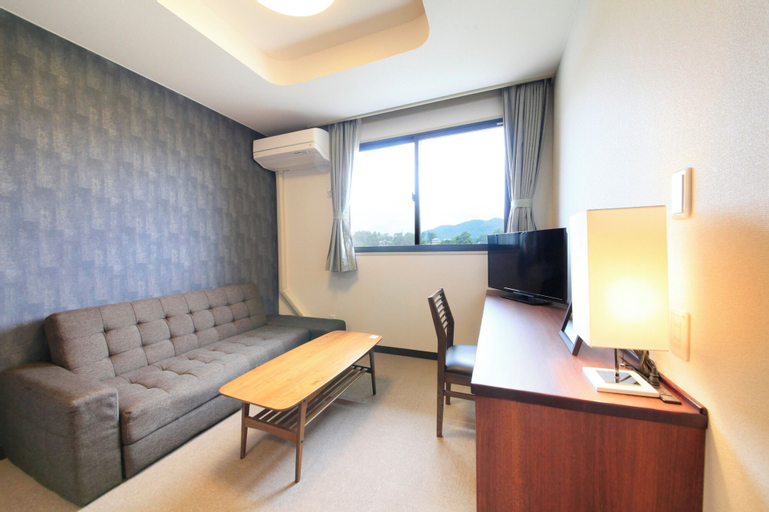 Bedroom 5, Hotel Togariishi, Chino