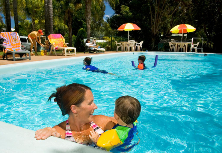 Sport & Beauty, Acclaim Kingsway Tourist Park, Wanneroo