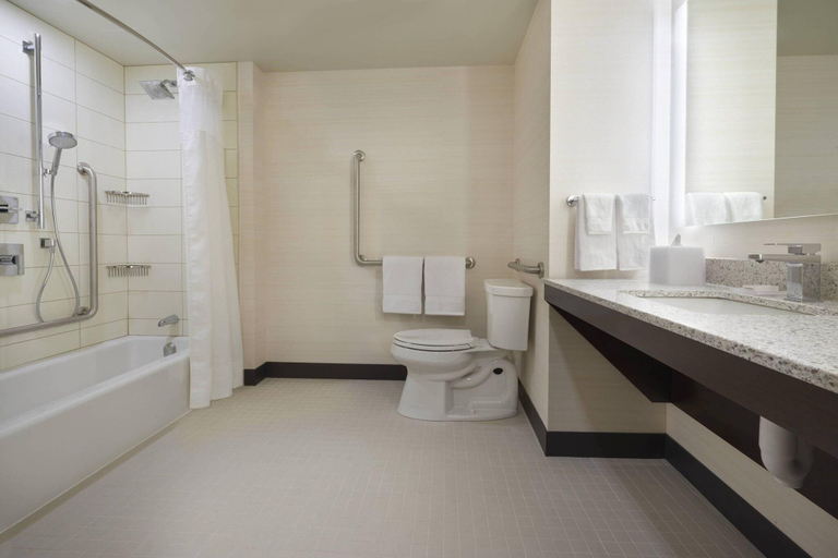 Bathroom 4, TownePlace Suites by Marriott Oshawa, Durham