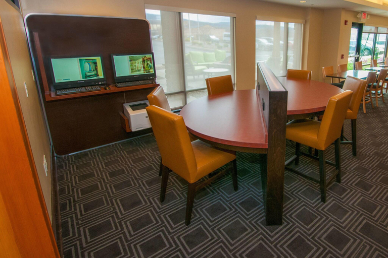 Food & Drinks 5, TownePlace Suites Scranton Wilkes-Barre, Lackawanna