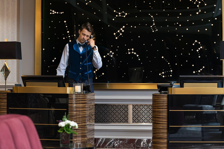 Public Area, Hotel LeVeque, Autograph Collection, Franklin