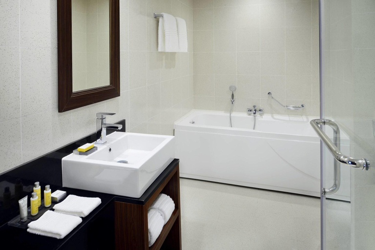 Bathroom 5, Marriott Executive Apartments Addis Ababa, Addis Abeba