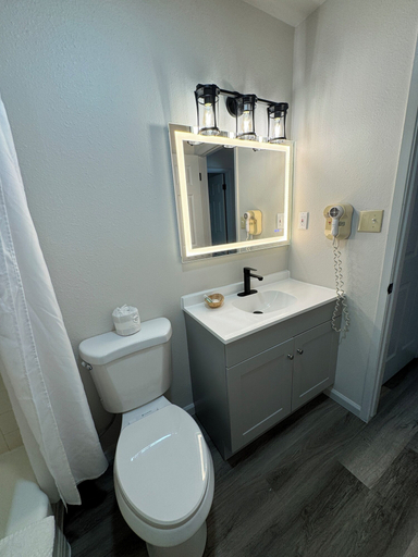 Bathroom 5, Quality Inn & Suites Jackson, Amador