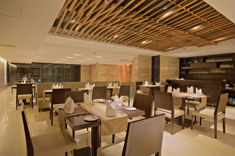 Food & Drinks 5, Lakeshore Banani, Dhaka
