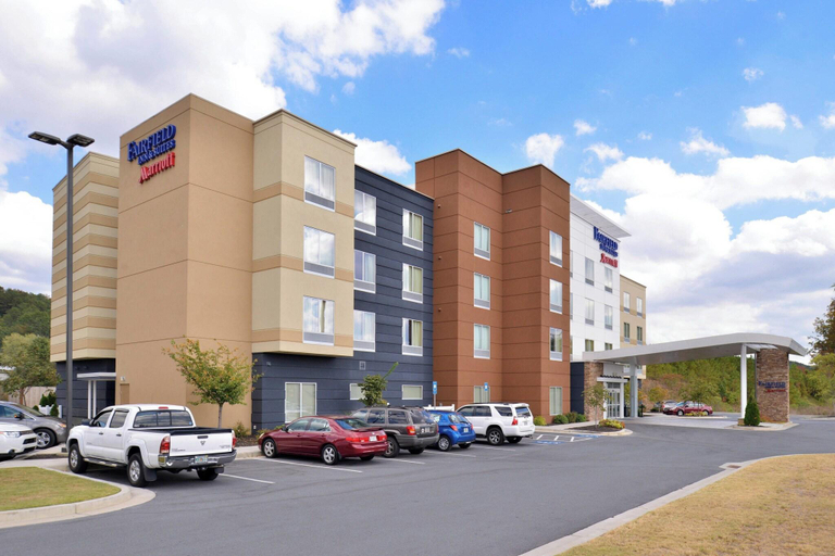 Exterior & Views 2, Fairfield Inn & Suites Calhoun, Gordon