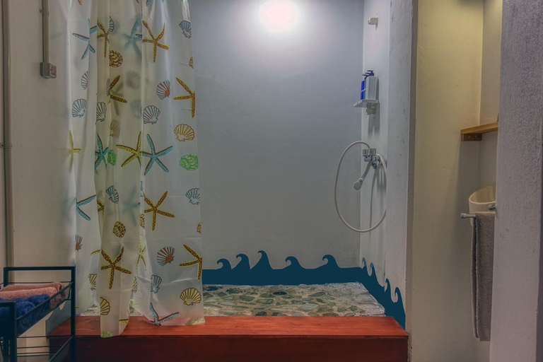 Bathroom, 435, Ishigaki